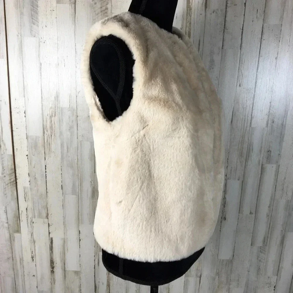 TopShop Luxe Faux Fur Vest Cream Cover Shrug Fall